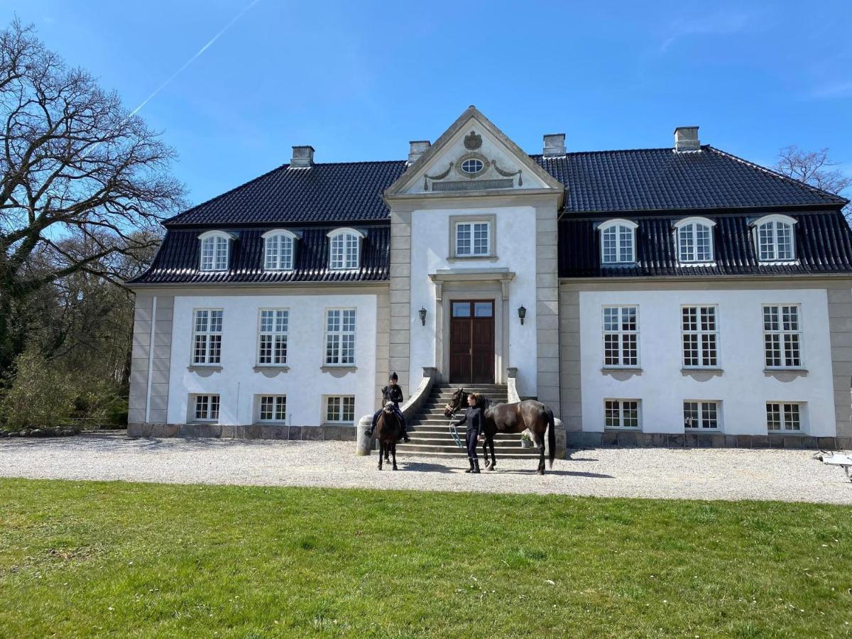 Rosenlund Gods - Kaelder B&B Sakskøbing Kültér fotó